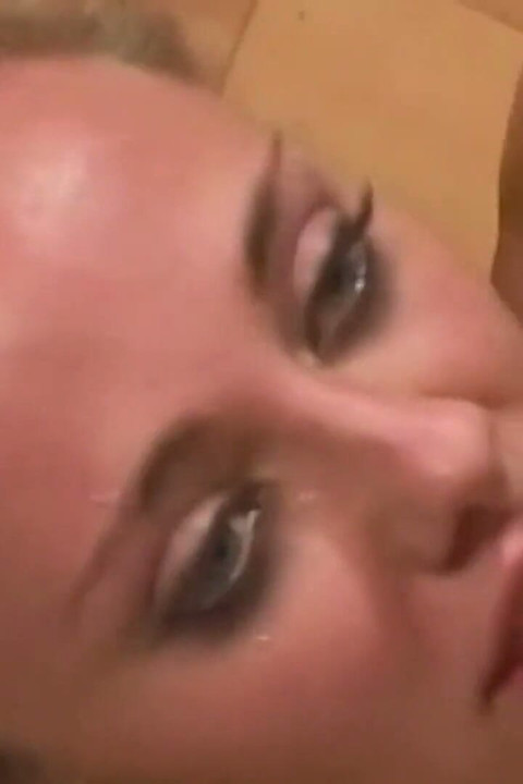 Som alltid är det en riktig ära att bli fångad i en fuktig tight fitta