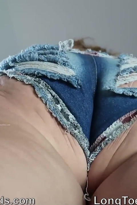 Daisy Dukes Squishable