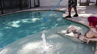 Pool Blowjob with Pedsrmeds