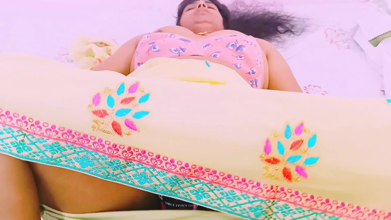 Village aunty cheating husband fucking husband's father. Telugu dirty talks.