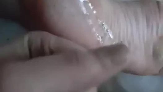 Cum on feet