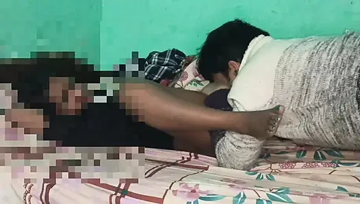 Selbstgedrehtes Video in 1m-Ansicht. Virales sex-MMS-video. Freundin sex-mms video