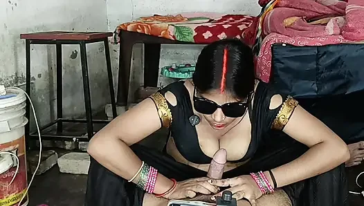 In a new style, ass pussy fucking cock, sucking the pussy, sucking the breast, taking the milk out of the breast and sitting on the penis in doggy style, lying straight on the Hindi audio.