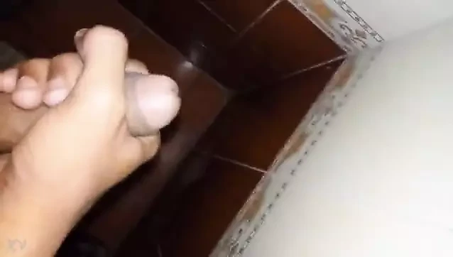 Budak India melancap solo di rumah bersendirian