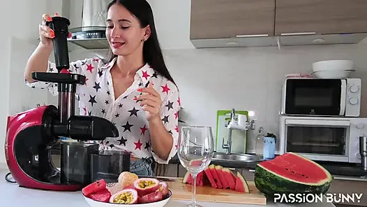 Günlük rutin - birlikte taze meyve suyu yapalım