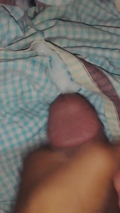 A desi lungi boy masturbation full video. Sperm is full,  it is like 10 gm.. | Clip 1
