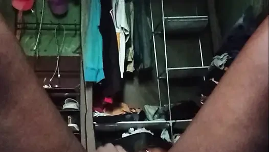 Rumah yang kesepian sange