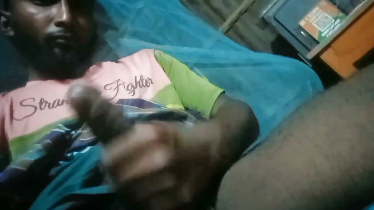 用毛巾自慰的视频