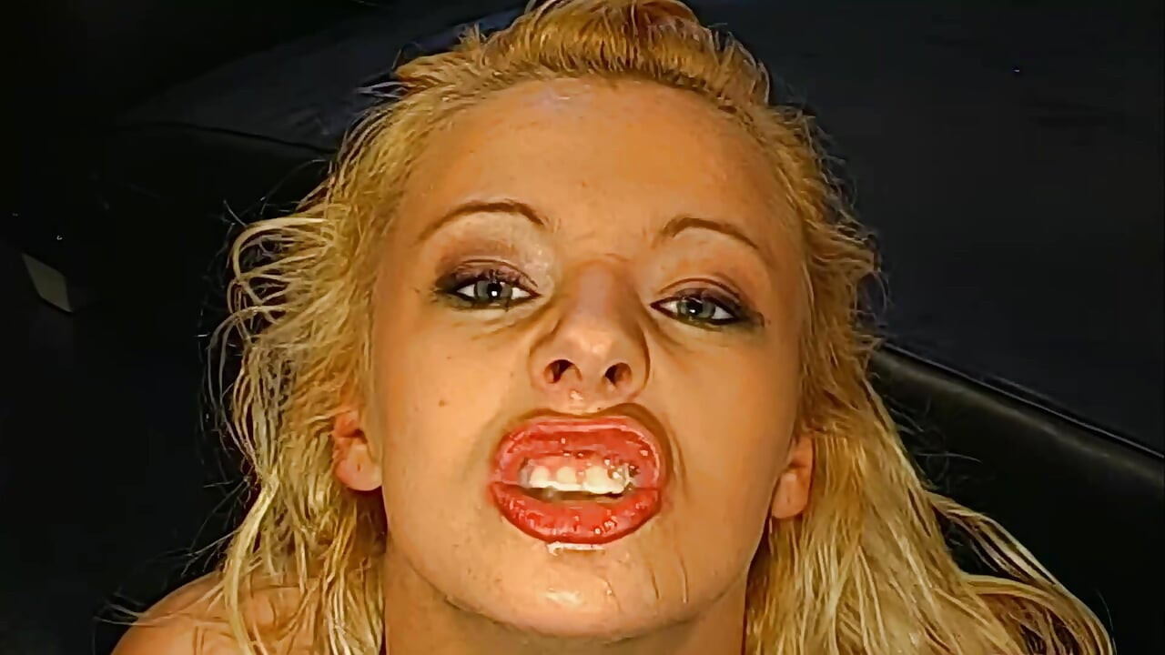 Tinchen Deepthroat Machine Gags on Thick Cocks