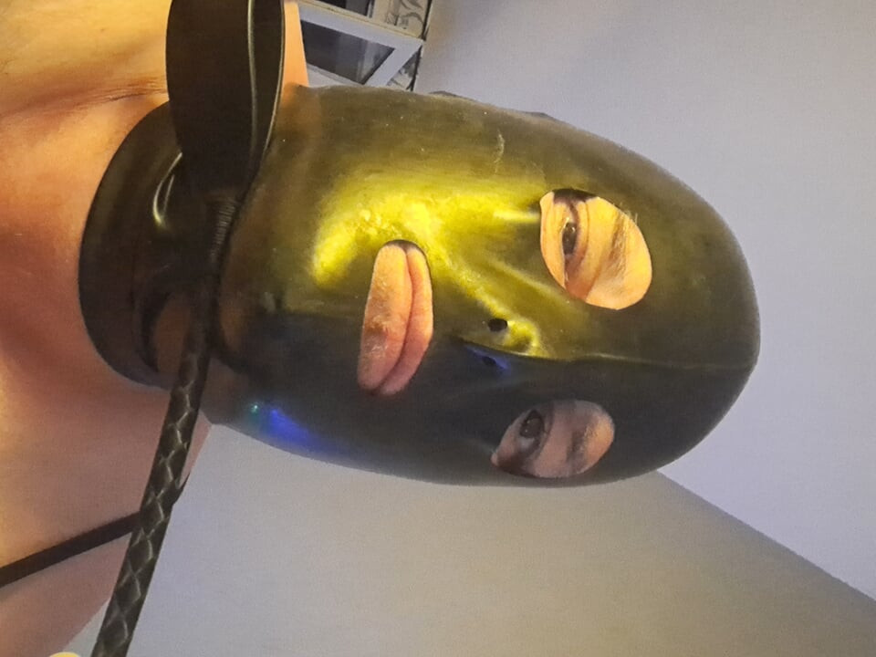 A naughty latex sissy...