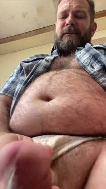 Must-share moment from "Dirty Dad alone in warehouse"