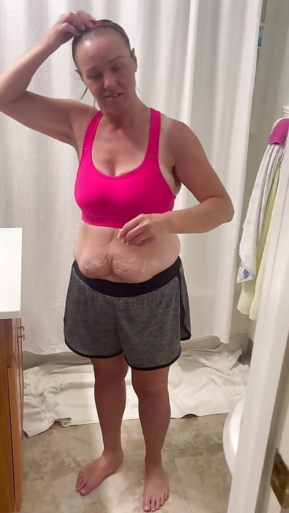 Merayu untuk dia pancut ke dalam pantat saya dan kentut air mani yang kuat