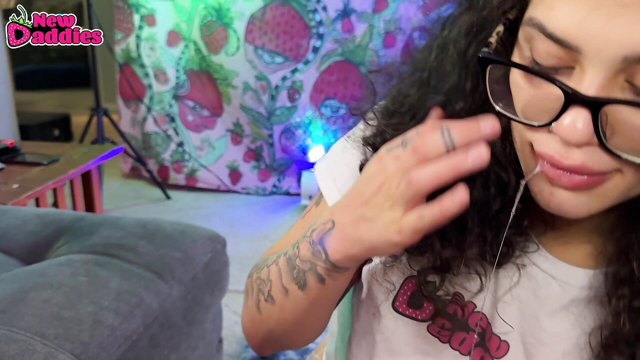 Premium POV Blowjob - Big Butt & Tits Latina Remy Woods - Newdaddies