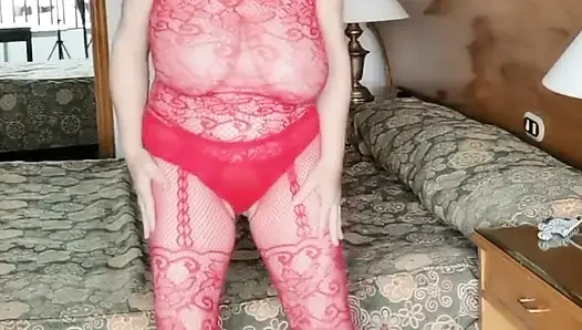 Tante seksi ini lagi asik goyangin toket besarnya pakai bodystocking