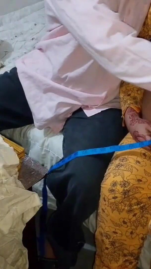 Desi Indian Bhabhi sex with Tailor | Clip 1