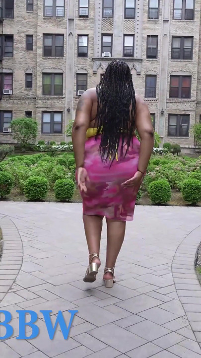 Amazon Honey Visits Nyc