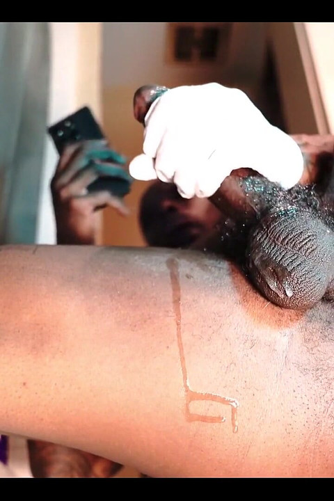 大男人哈利卢贾约翰逊（洒你）