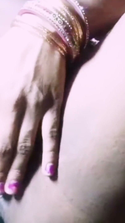 Rj nisha masturbate with finger Big pusy | Clip 1