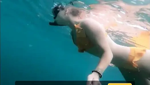 Snorkel Slut: Tight Bikini, Dive Mask & Underwater Fin Tease