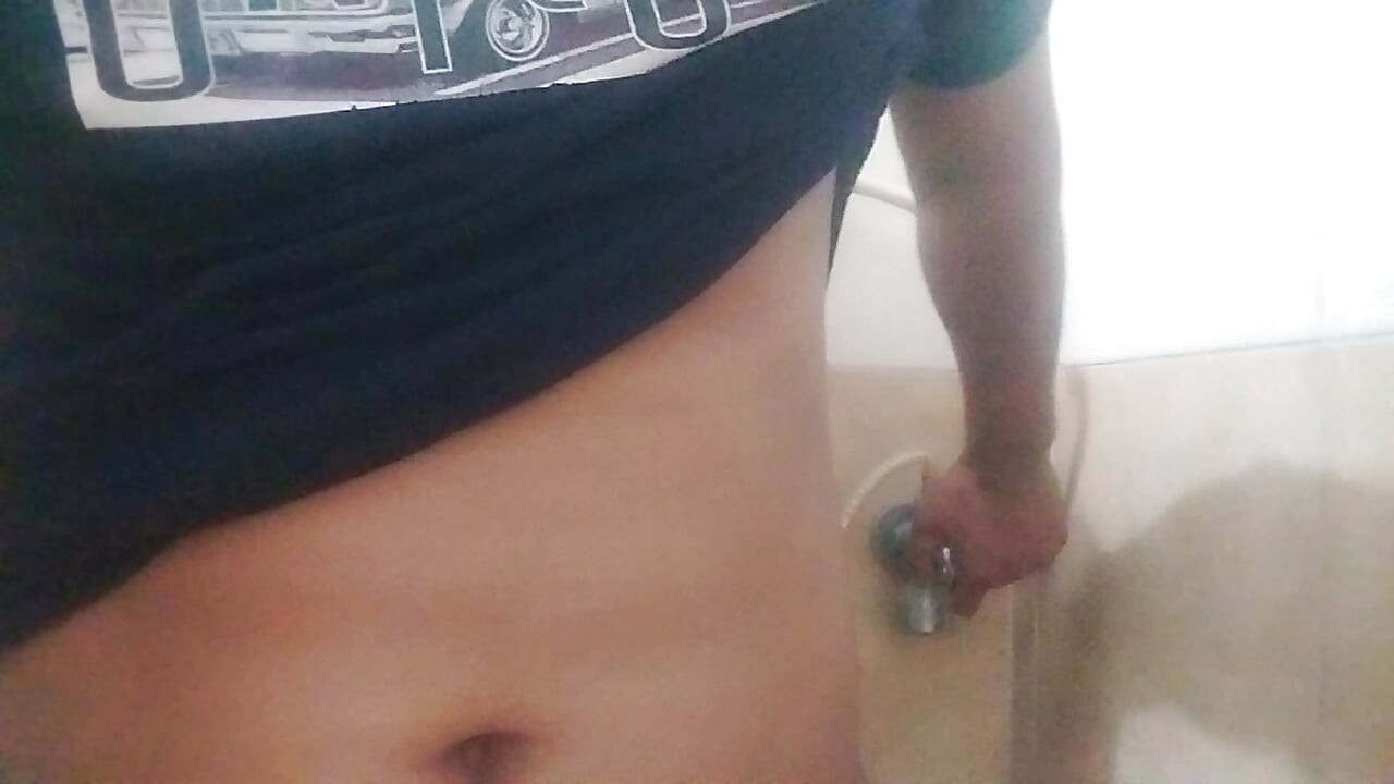 What is the number of Bhabi's nine trunks 32 sxy sister-in-law