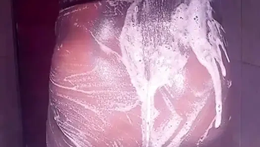 Aku terpaksa muasin memekku pakai dildo karena aku lagi sange berat