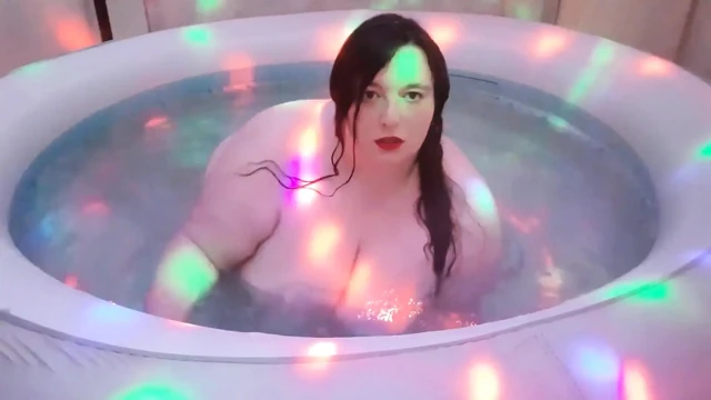 BBW SSBBW plays with tits in hot tub naked