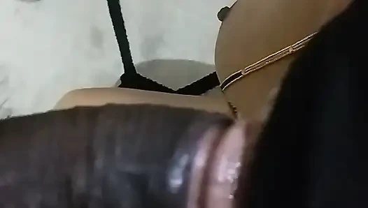 Land Ko Chusa Kar Malish Korte
