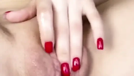 Sie ist sauer auf diesen Gummischwanz