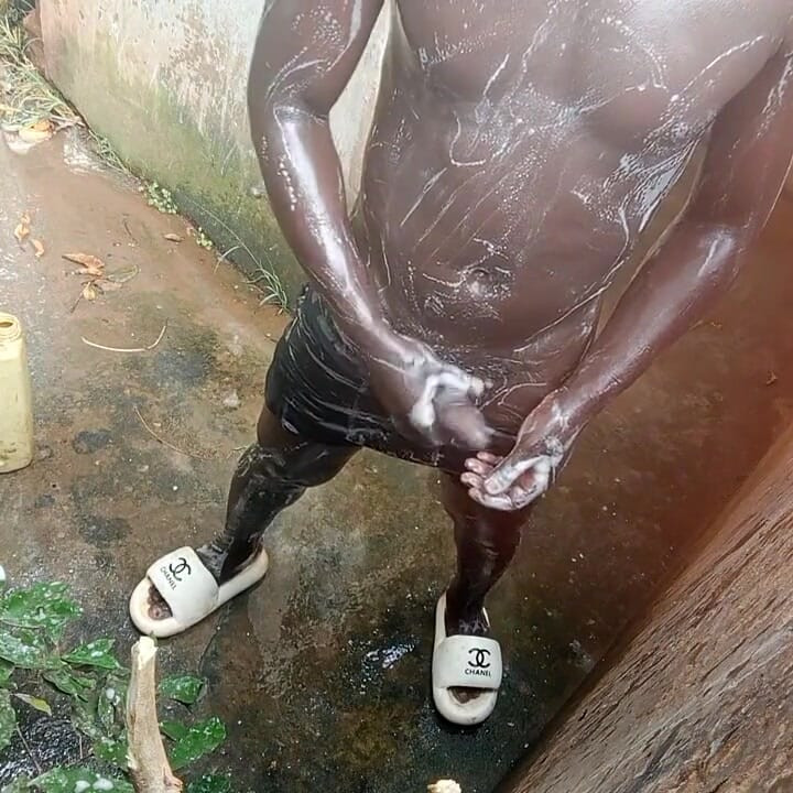 The Horny Masturbation Skills of This Black Guy Got Him Into Want to Cum Everywhere on the Floor