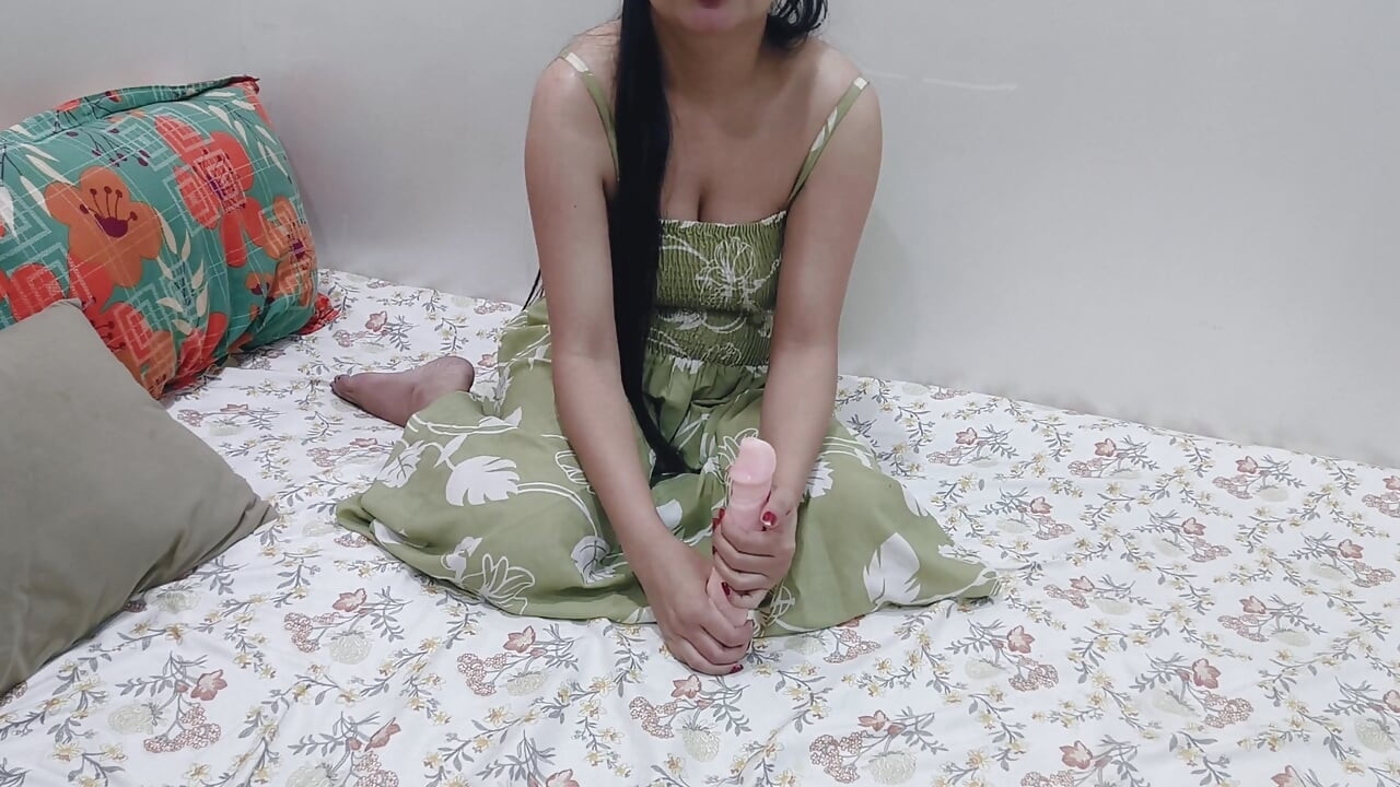 Indian Hot Video Neighbour's Wife's Dhaba Car Fucked Indian Beautiful Girl Feeling Sensual While Fingering Her Pussy and Taste