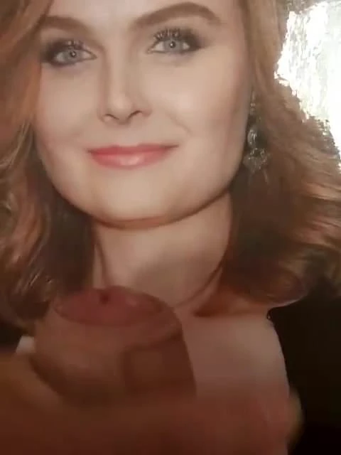 Quick cum over Emily Deschanel