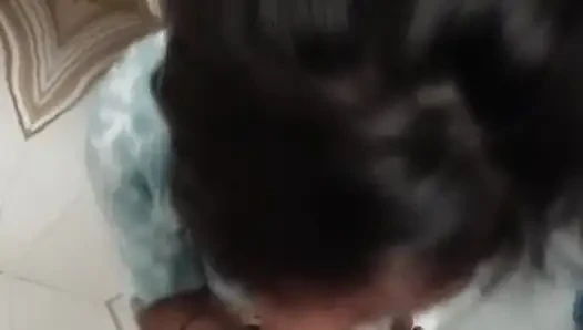 Hintli kadın seks yapıyor