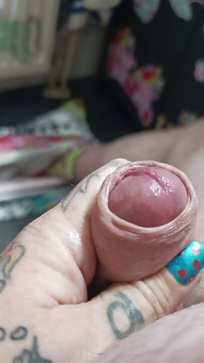 Sensitive cock tip dashed until cum