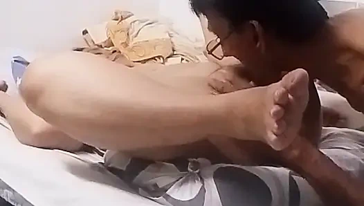 Komşumun karısını sikeceğim.o sikimin ang dilini istiyor