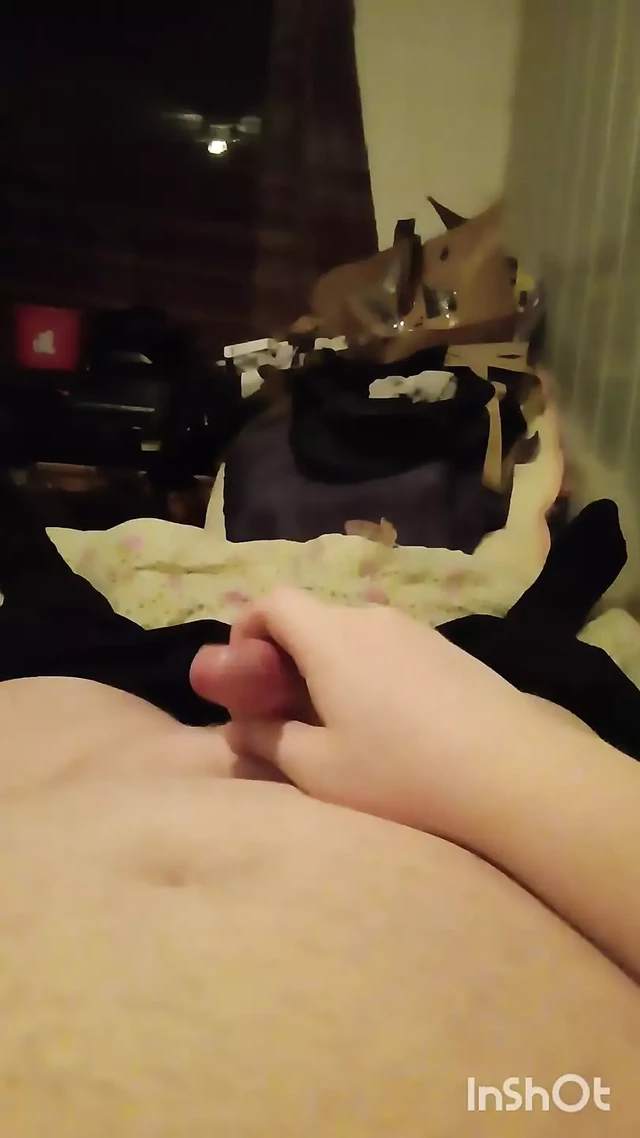 Boy wixxt in bed