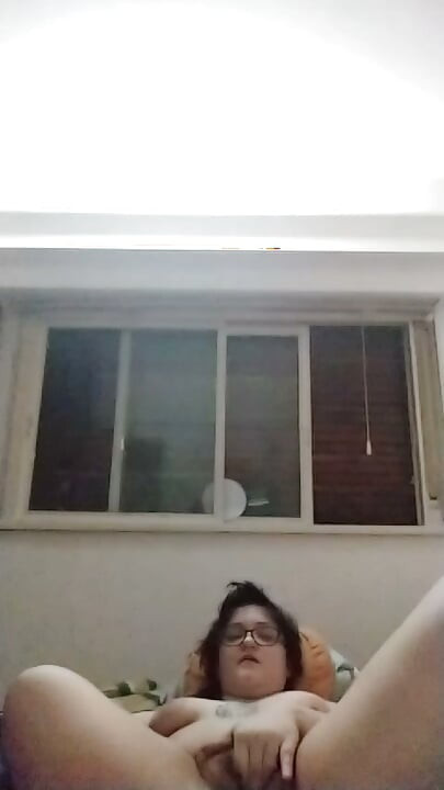 Amputado duplo se masturba para você