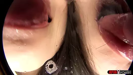 Subjektif! Klub apresiasi lesbian lagi asik ciuman sama dua lesbian virtual: niina fuji dan kurumi tamaki