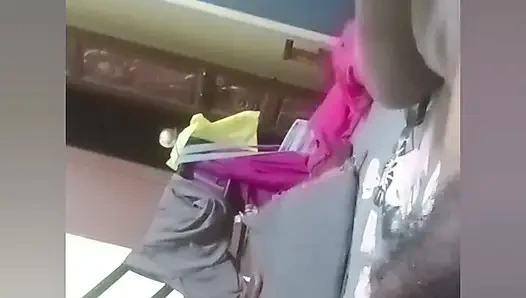 Ev sahibiyle oral seks