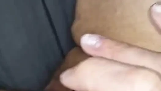 Я пощупаю себя пальцами. Моя киска хорошо влажная. Полное видео