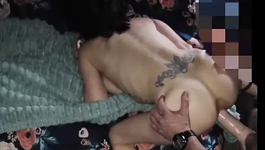 Kakak tiri suka banget sama kontol bergetar, pantat aduhai banget dientot sama kontol besar