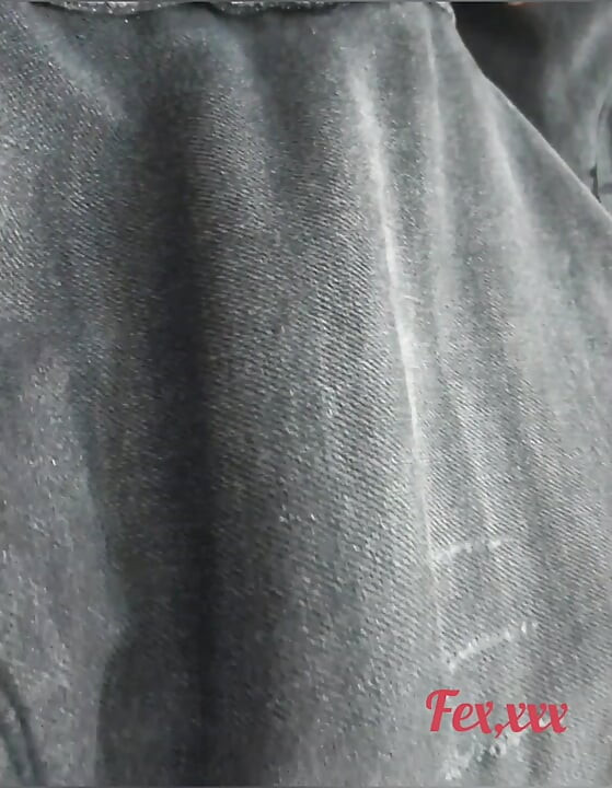 我喜欢suti meye，就像18岁以上的女孩一样热辣性感