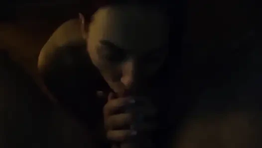 Her fırsatta onun sikini emmeyi seviyorum