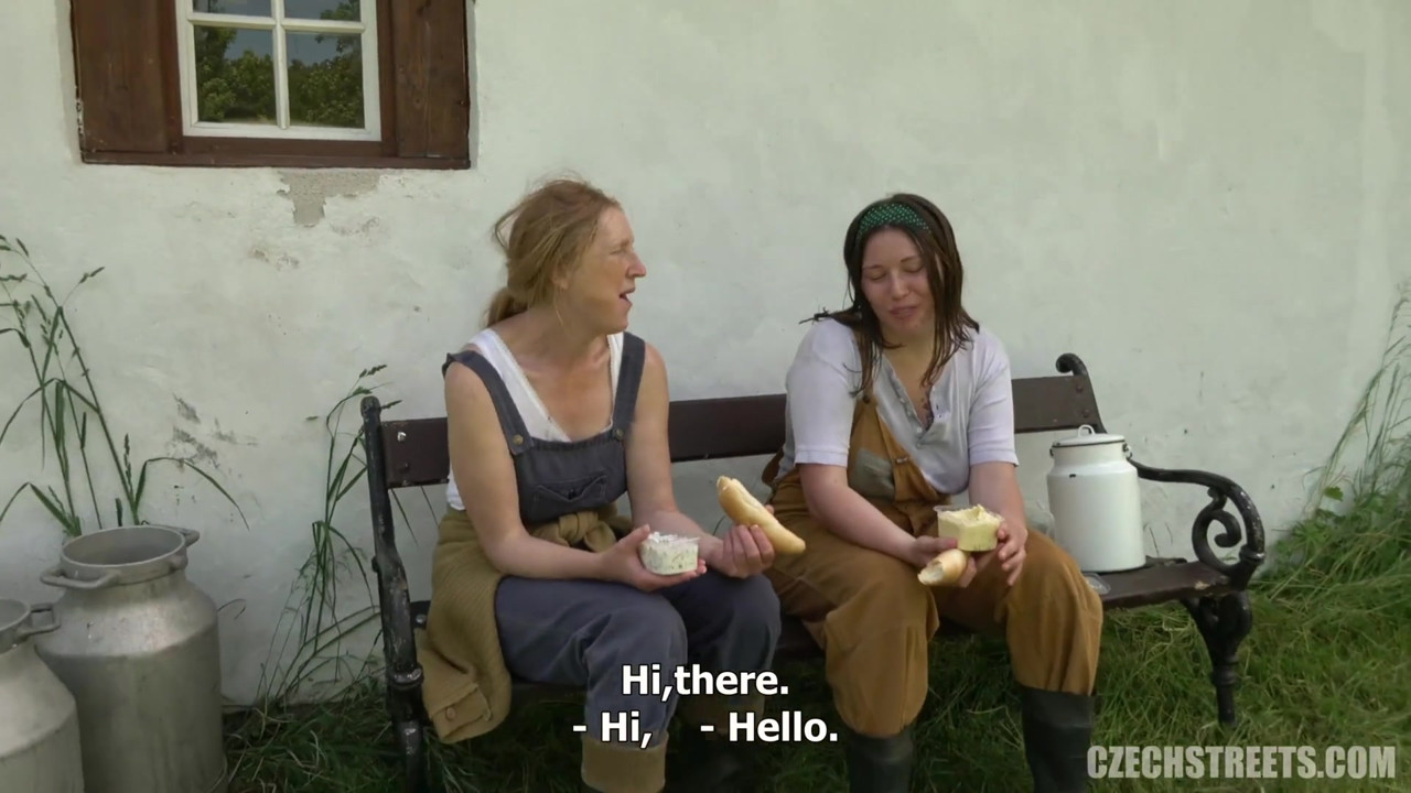 チェコの街 - カントリーガールズ