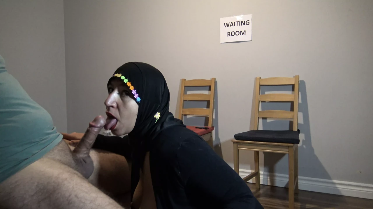 Hijab girl caught me masturbating in hospital waiting room – SHE GAVE ME A BLOWJOB