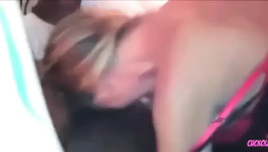 Milf cuckold - kita semua tentang permainan cuckold! Aku dan teman-temanku suka banget dientot habis-habisan sama besar