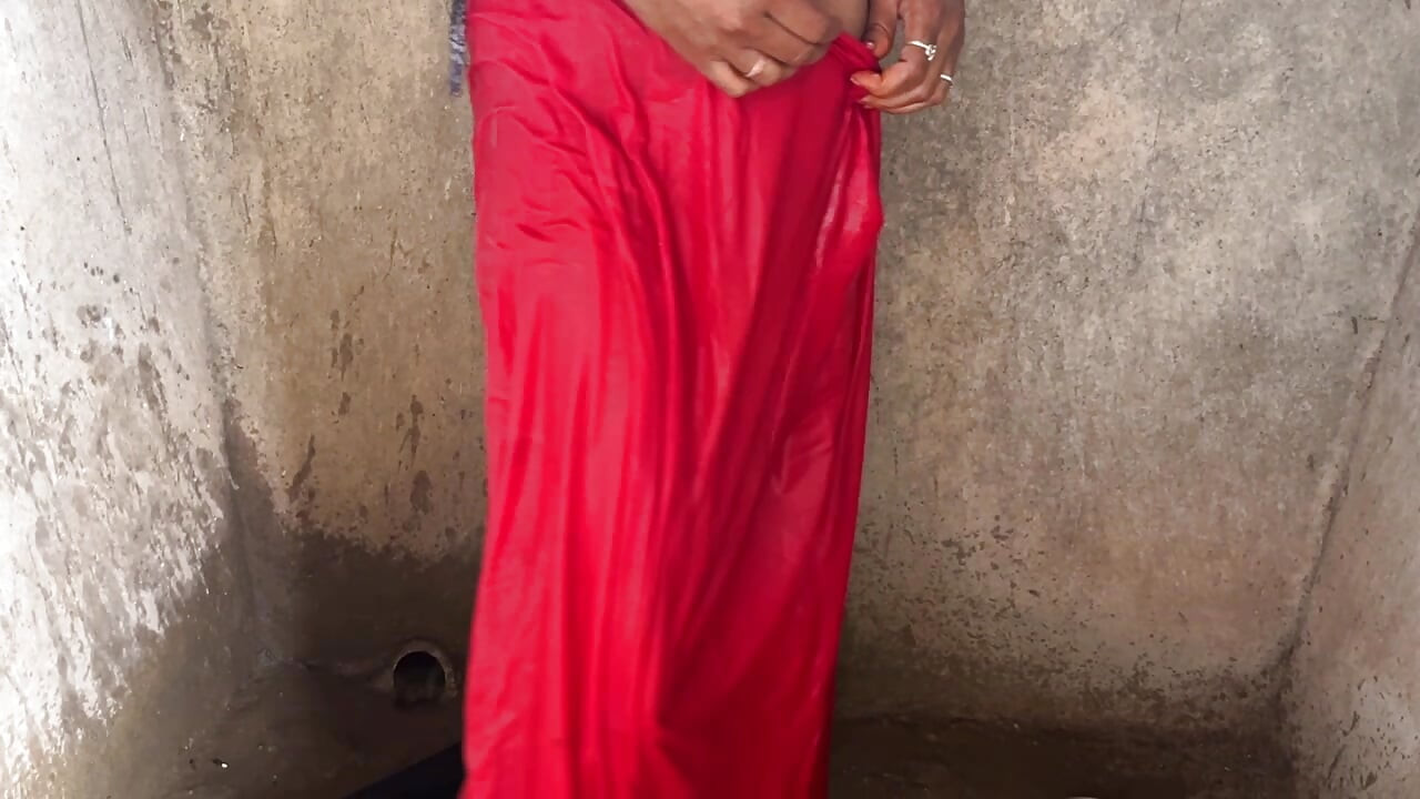 बाथरूम में हिंदी Xxx वीडियो