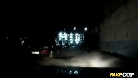 Fake cop - Maria Ryder lil hafif esaret ve göt yalamayı seviyor