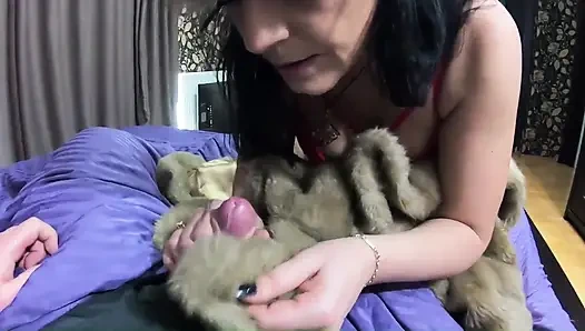 Patronun hediyesi derin sakso, kürk manto oyunu ve vücuduma boşalma