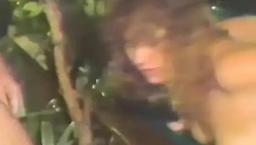 Azgın bir sarışın pizzacıyla sikişiyor