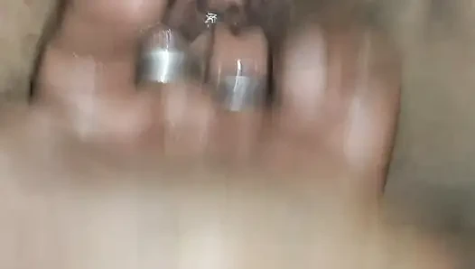 Evli evli kadın ilk kez silikonlu condon sikişiyor sert sikişiyor